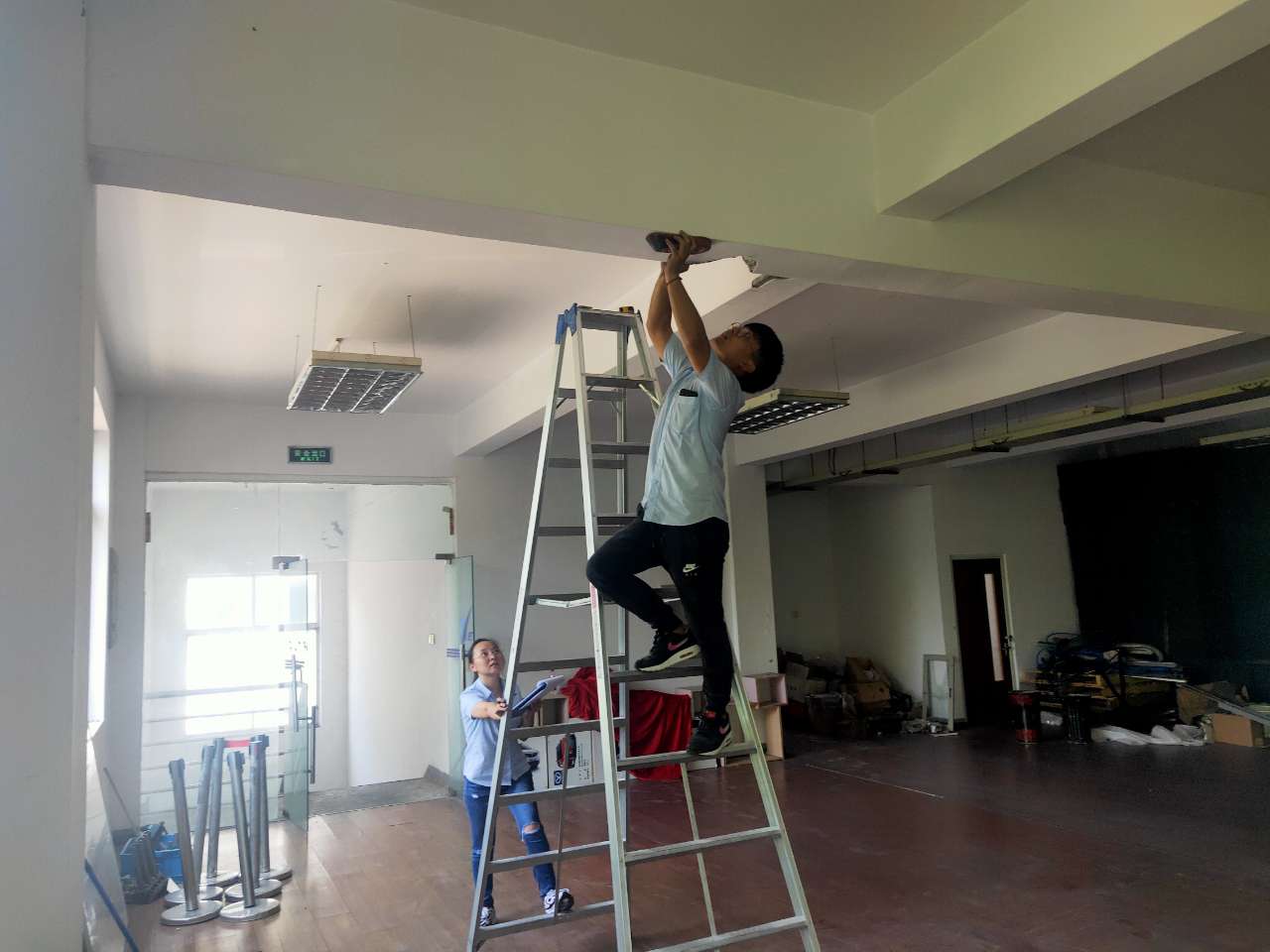 2025新澳门免费原料大全