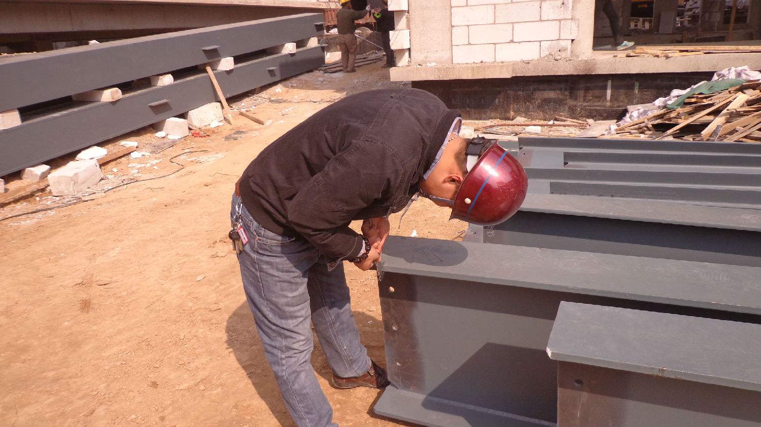 2025新澳门免费原料大全